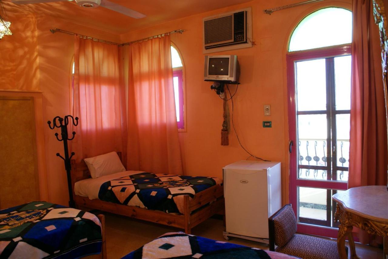 Ramsess Hostel Louxor Chambre photo